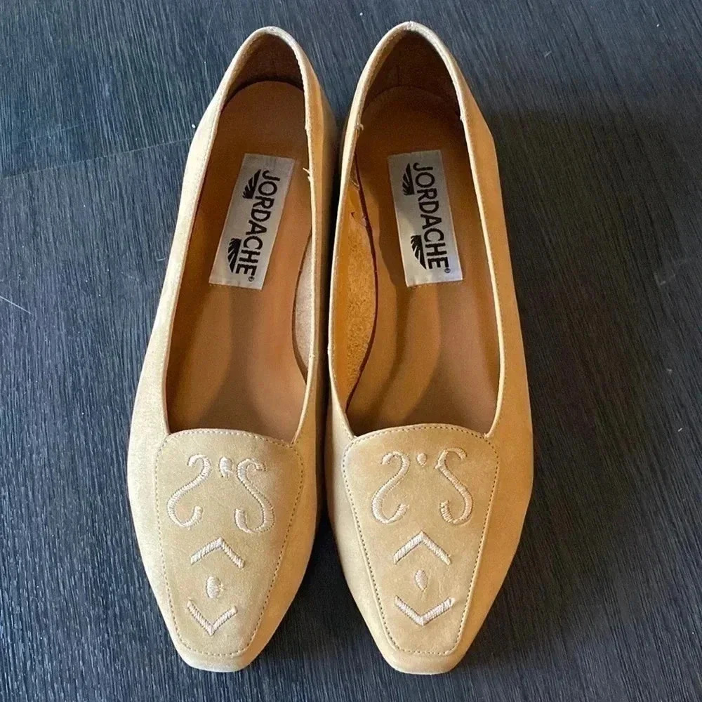 Jordache vintage suede embroidered flats | size 7.5 women’s